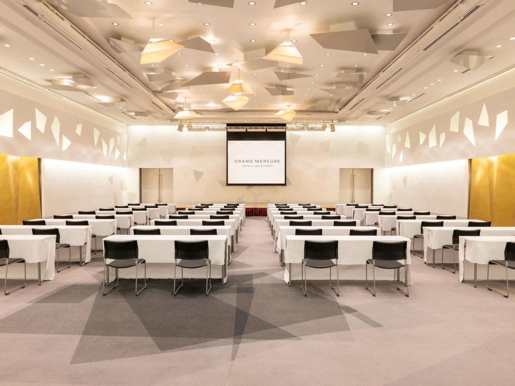 Grand Mercure Sapporo Odori Park Екстер'єр фото