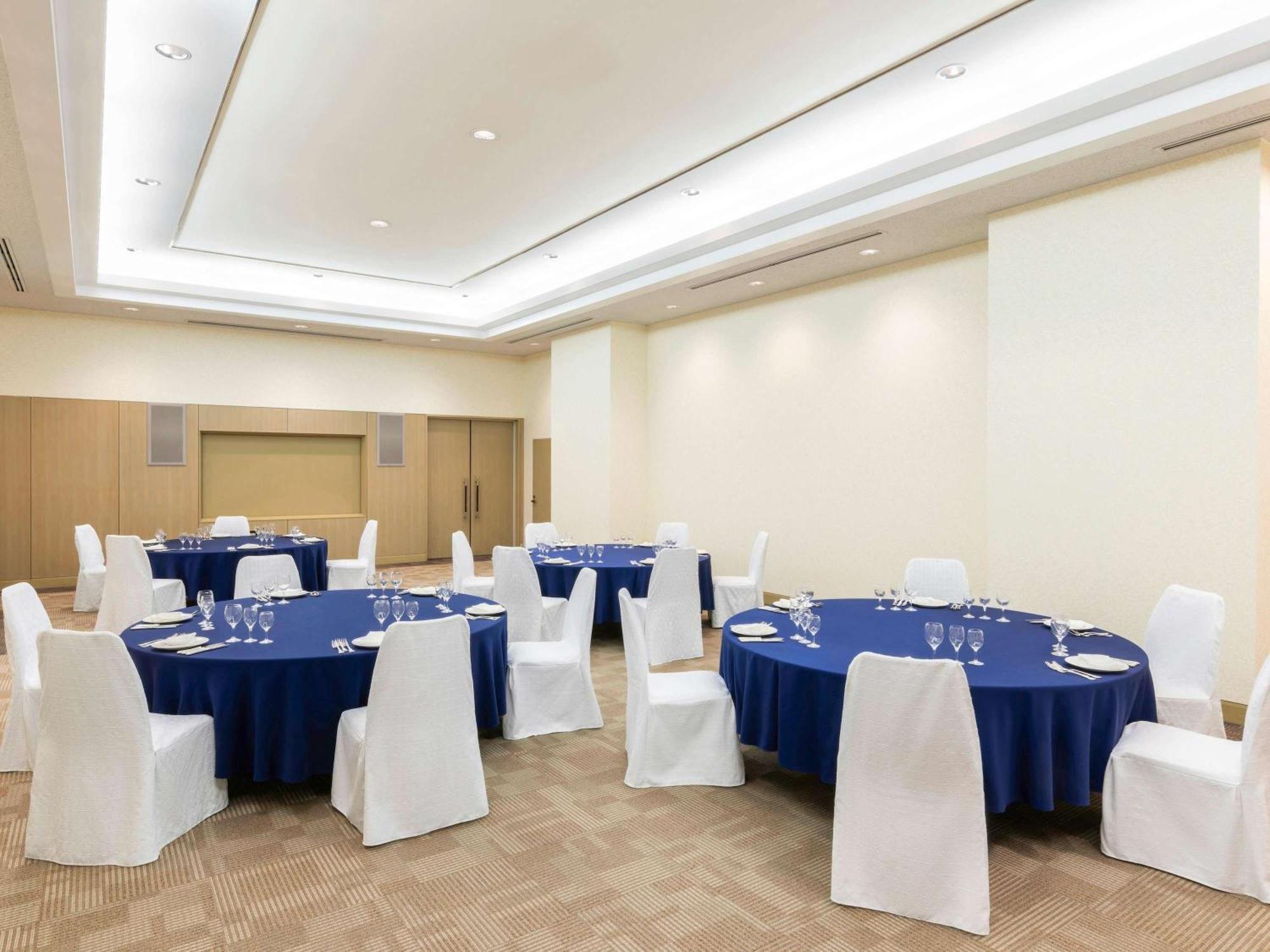 Grand Mercure Sapporo Odori Park Екстер'єр фото